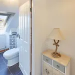 Robin's Den - Whitby