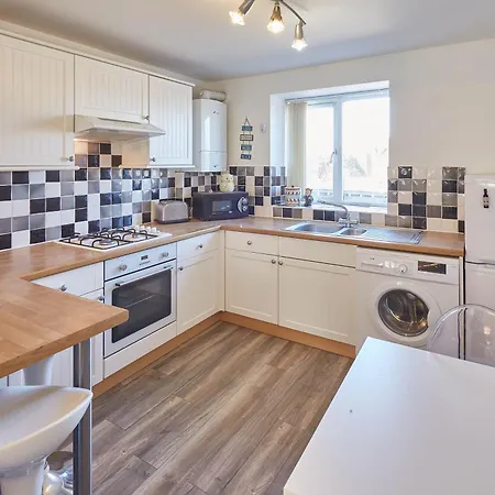 Robin's Den -