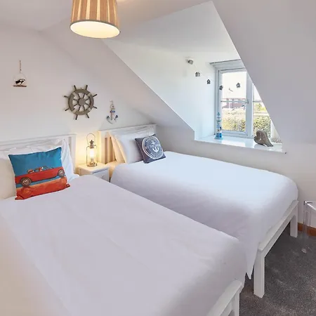 Robin's Den - Apartment